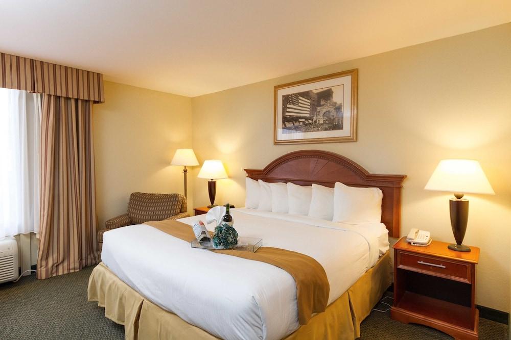 Hotel Westport Kansas City, Tapestry Collection By Hilton Экстерьер фото