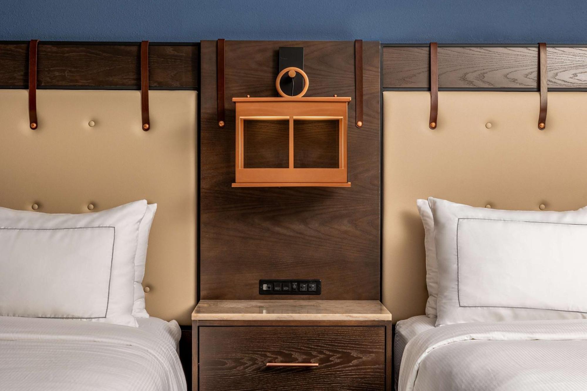 Hotel Westport Kansas City, Tapestry Collection By Hilton Экстерьер фото