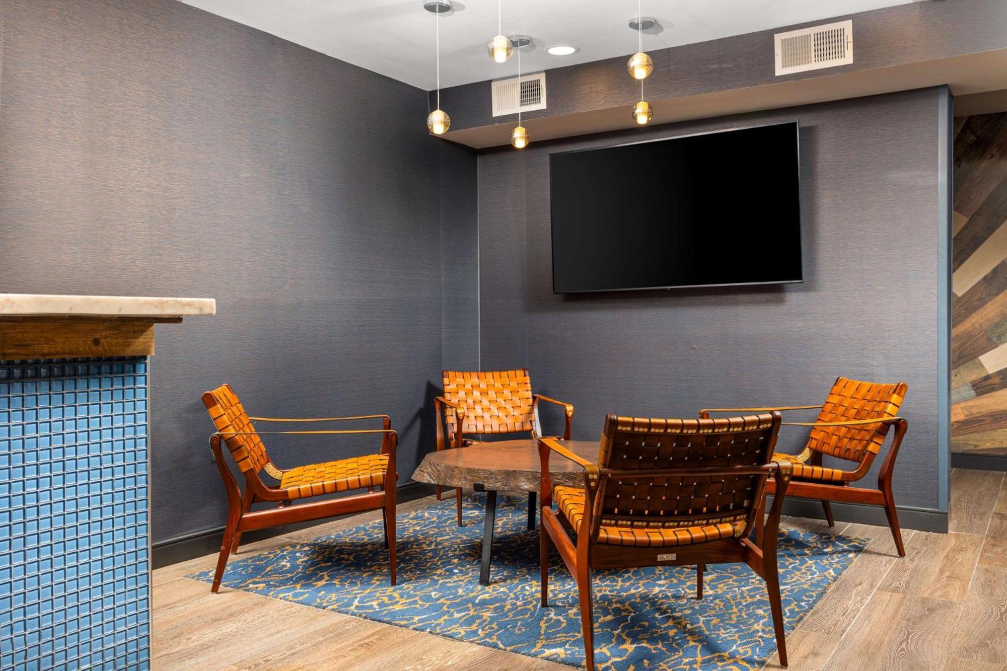 Hotel Westport Kansas City, Tapestry Collection By Hilton Экстерьер фото